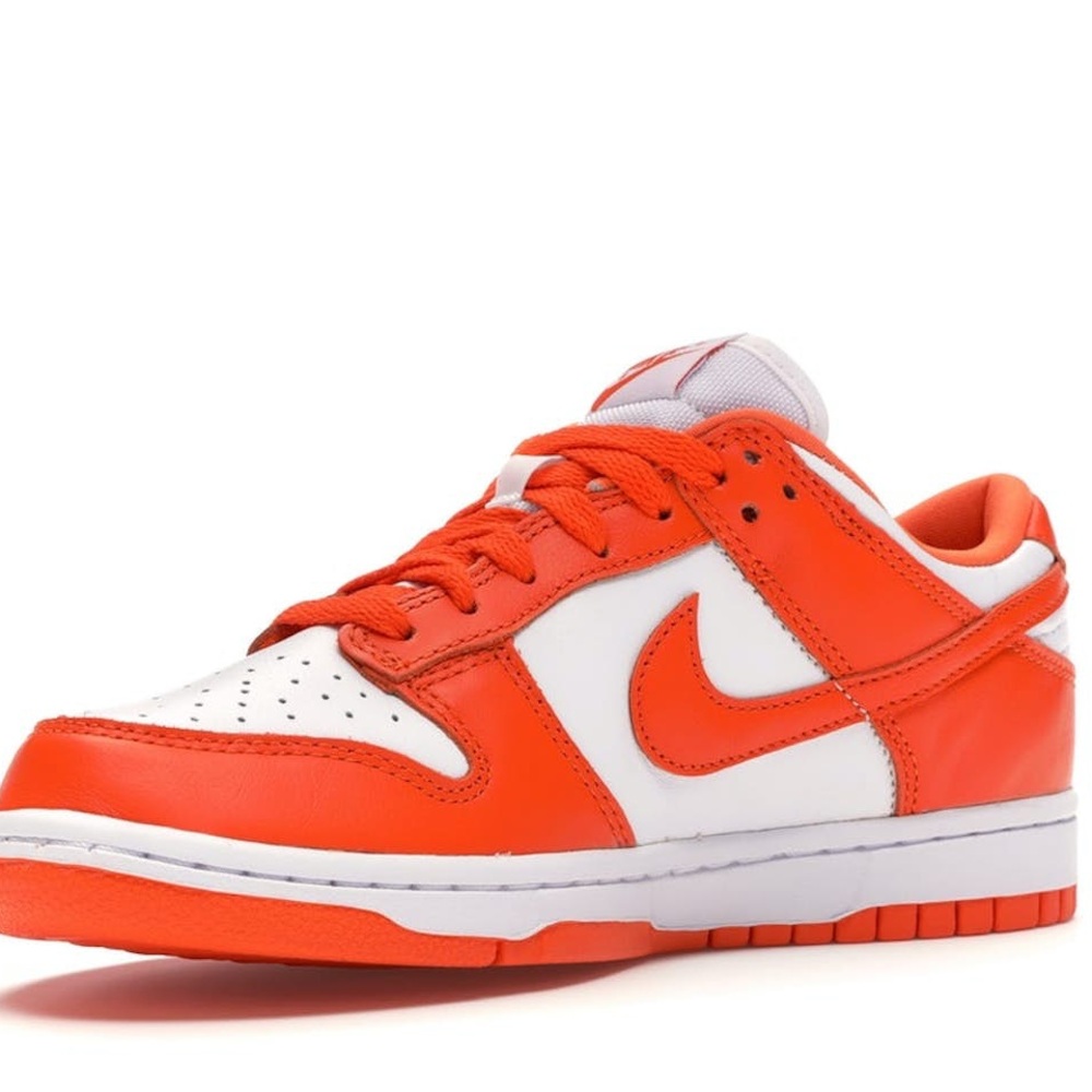 Nike Low-Top Sneakers in Orange and White